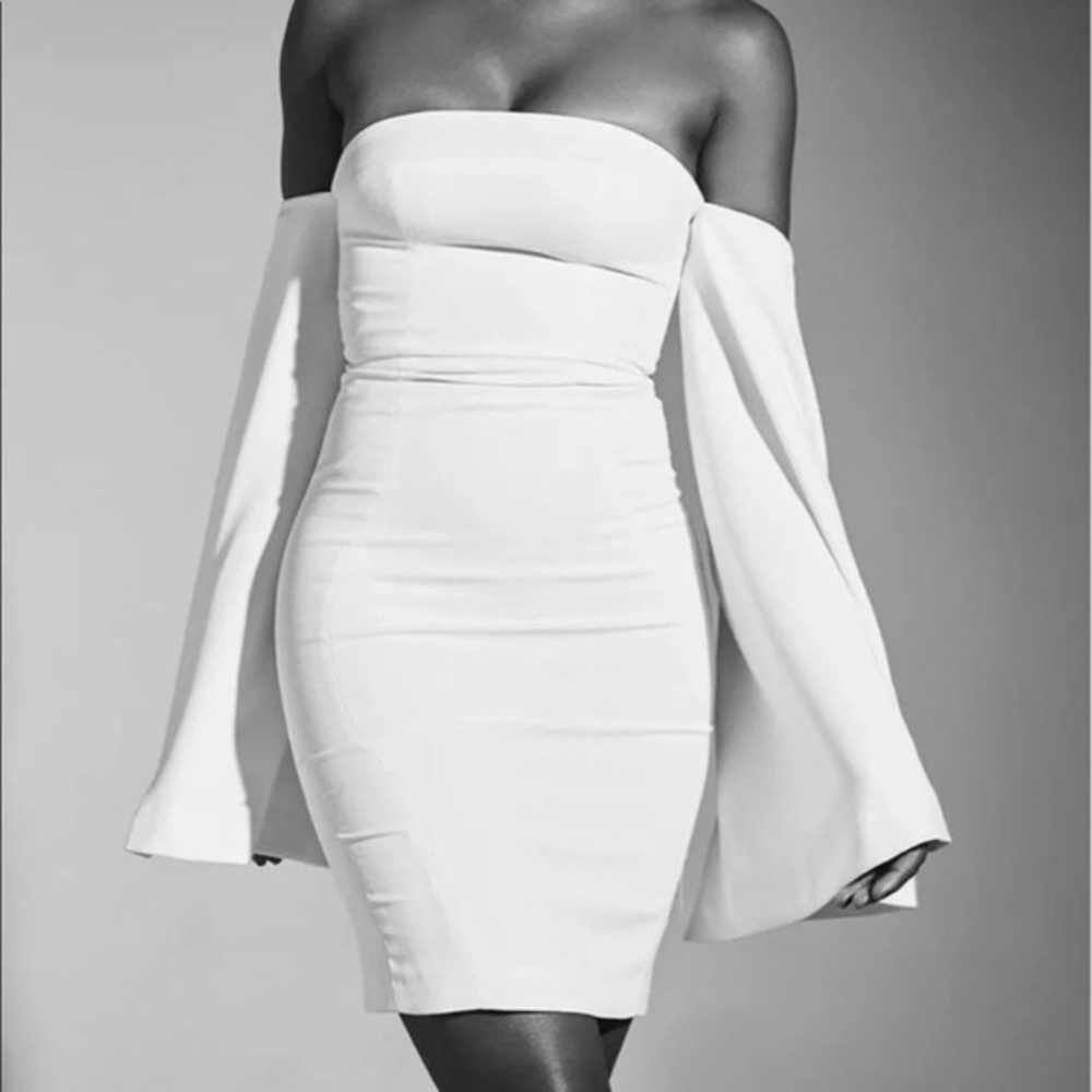 House of CB ‘RHEA’ White long sleeve dress - Picture 2 of 8